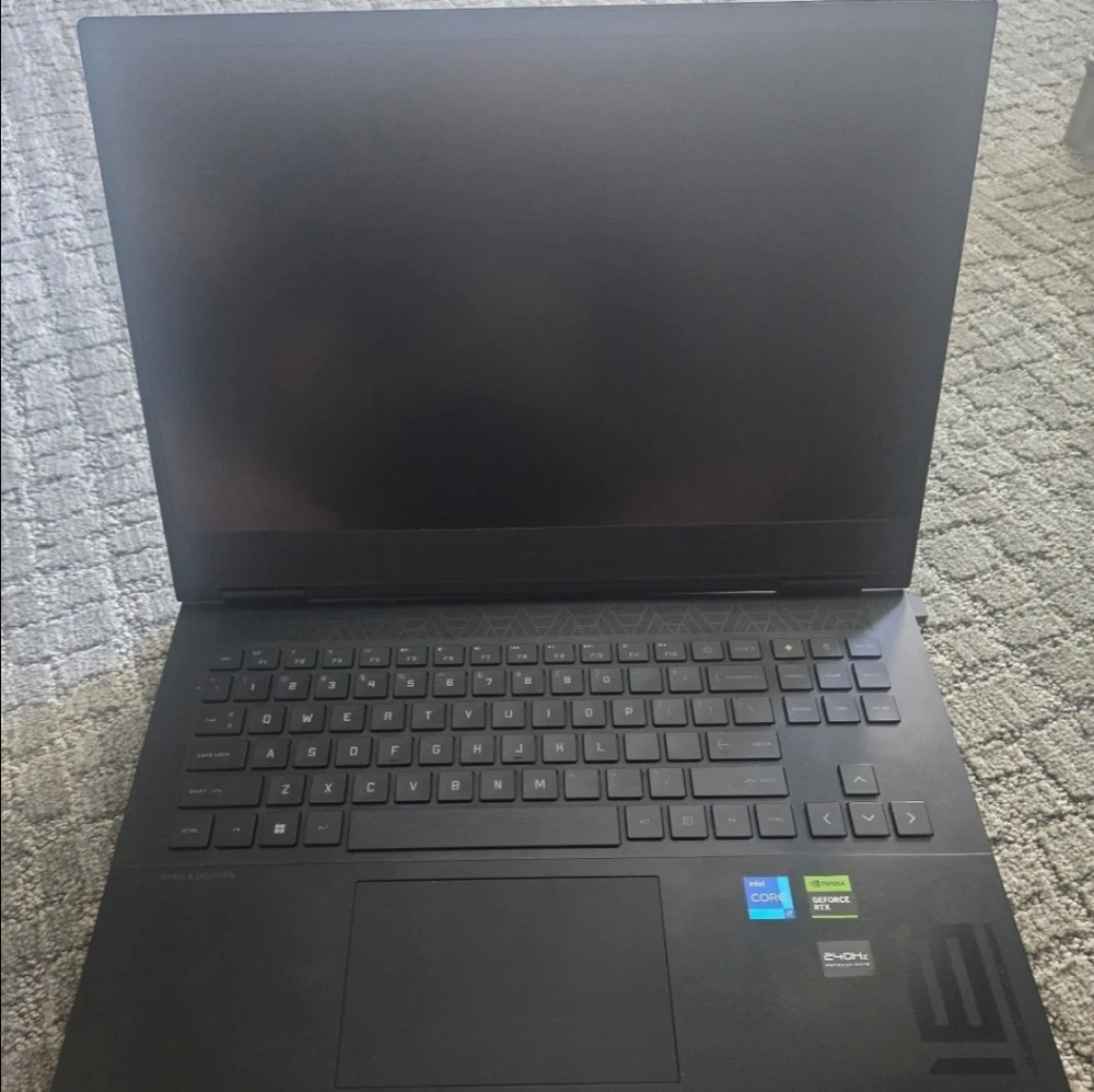 Hp omen laptop. 2tb 240hz QWHD LED keyboard, charger